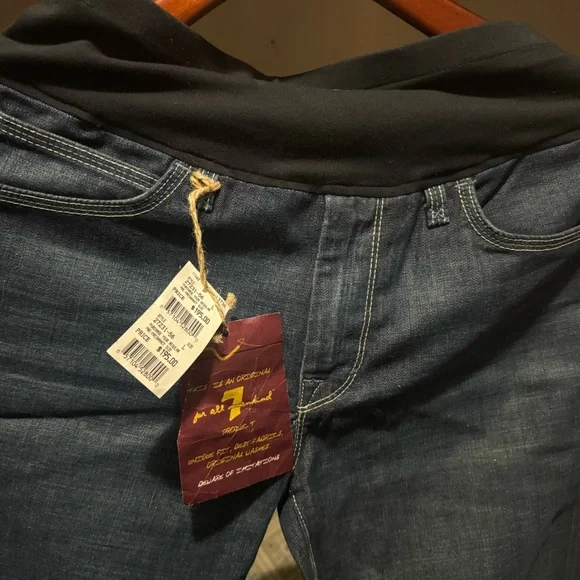 Maternity - 7 For All Mankind  - A Pea in the Pod - The Over the Bump. - Picture 2 of 9